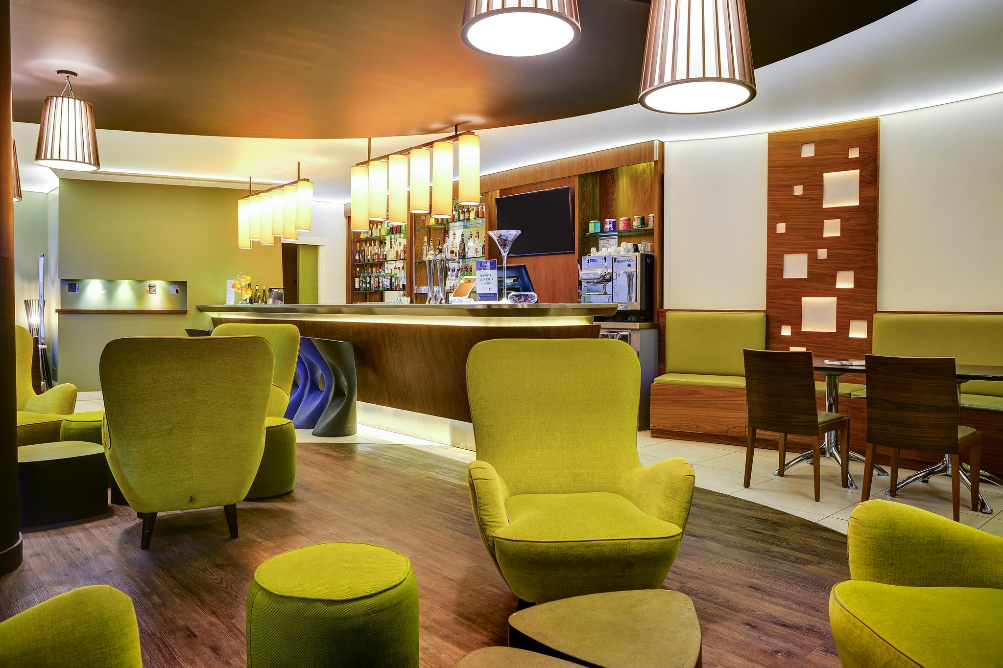 Novotel Paris 14 Porte D'Orleans Restoran gambar