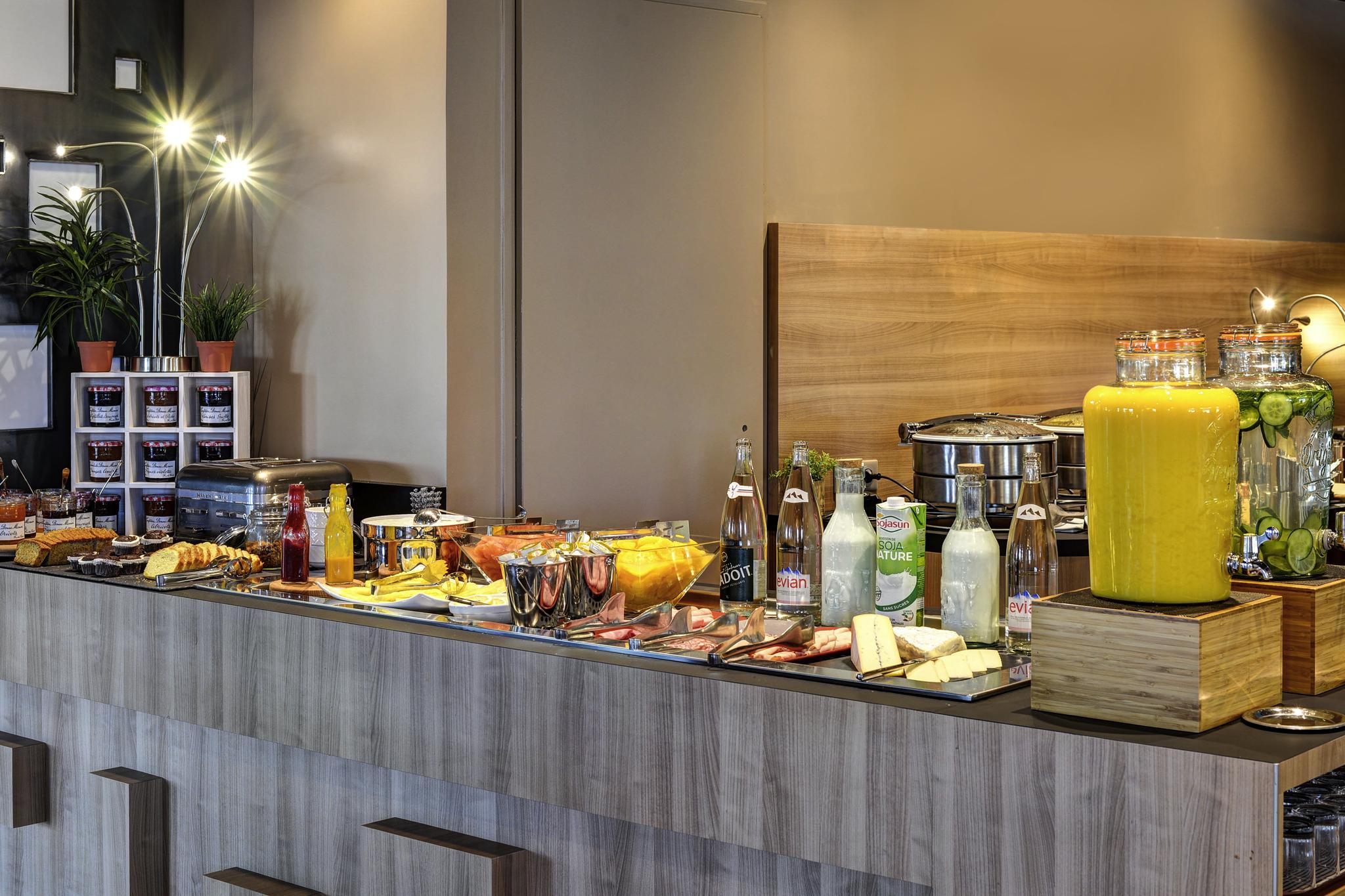 Novotel Paris 14 Porte D'Orleans Restoran gambar